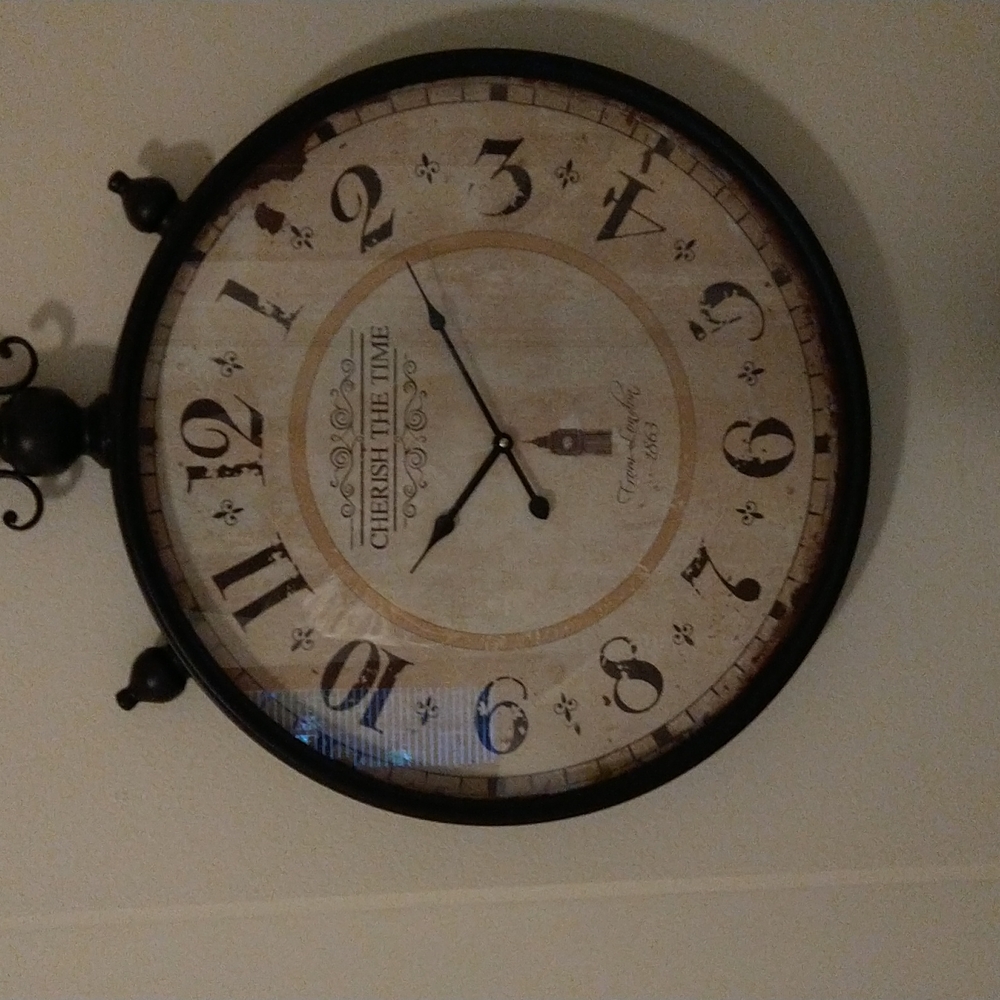 Wall clock